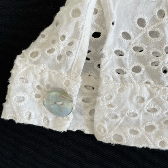 Cropped Eyelet Blouse - Picture 4 of 6